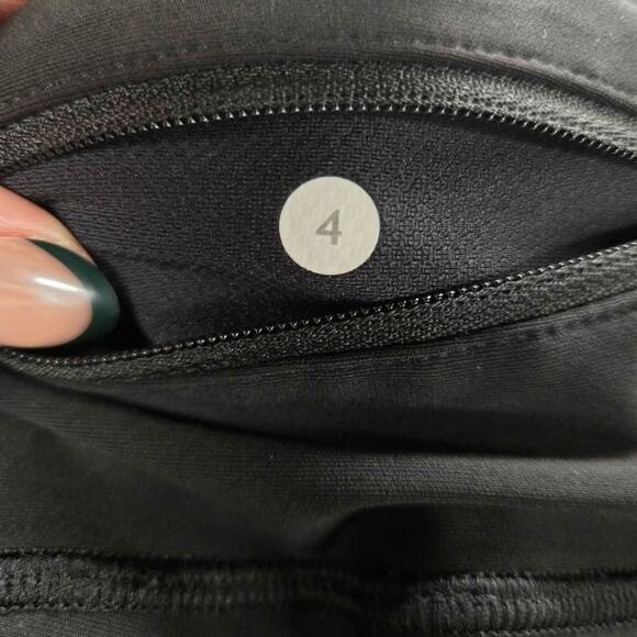 Lululemon Tight Stuff Tight II 25" - Reflective Scalloped Hem - Picture 4 of 5